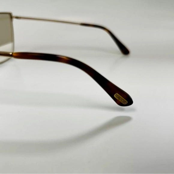 Tom Ford Helena Sunglusses - Picture 5 of 8